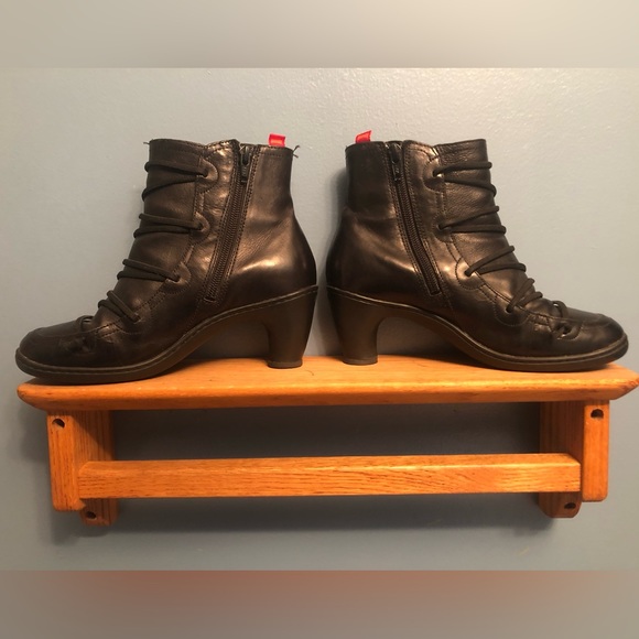 Camper Lace up Boot with side zipper, Black - Picture 3 of 7